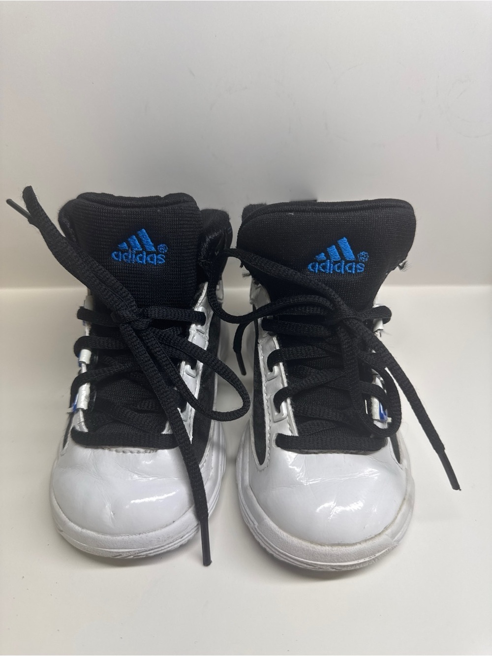 Adidas Toddler Boy Size 6K , 4K  High Top Basketball Shoes Black White Blue